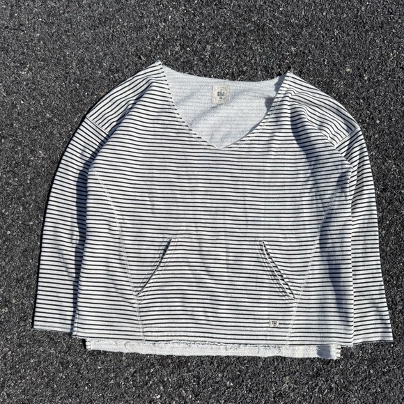 Women’s Billabong black and white stripped lightweight sweatshirt - Picture 1 of 2